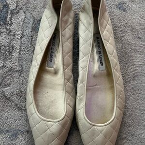 Manolo blahnik quilted flats